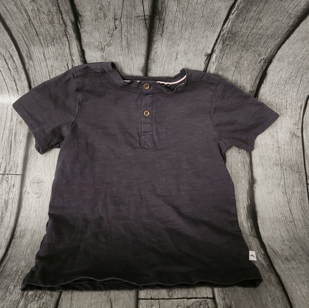 Tommy‎ Bahama Dark Gray Shirt - size 4T